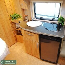Eriba Eriba Nova Light 465 compte frans bed indeling
