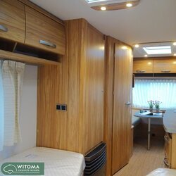 Eriba Eriba Nova Light 442 2025 U bed indeling!25002