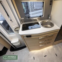 HYMER Hymer BMC-T 580 Black Line XXL bed 215cm!