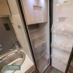 HYMER Hymer BMC-T 580 Black Line XXL bed 215cm!