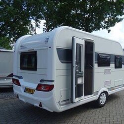 Hobby Hobby On Tour 390 Compacte lichtgewicht!
