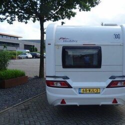 Hobby Hobby On Tour 390 Compacte lichtgewicht!