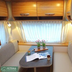Eriba Eriba Nova Light 442 € 2.500,- Vakantiegeld