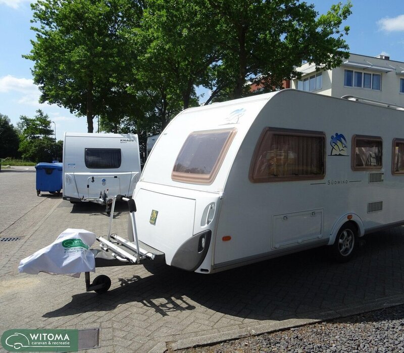Knaus  Knaus Sudwind 450 FU mover en voortent
