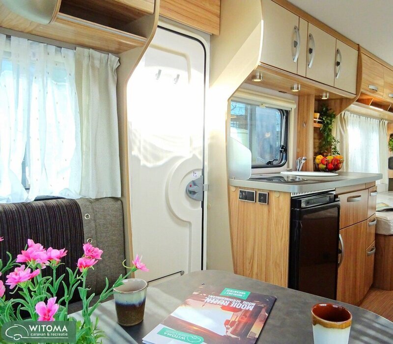 Eriba Eriba Nova Light 442 Tijdelijk gratis mover