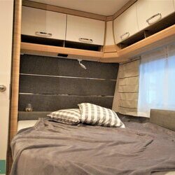 Dethleff-Camper-530-FSK-02-interieur-2020-Witoma (9).JPG