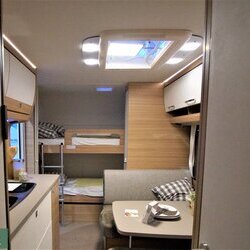 dethleffs-camper-550-esk-02-interieur-2020-witoma.JPG