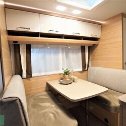 Dethleffs-Camper-550-ESK-02-interieur-2020-Witoma (3).JPG