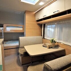 Dethleffs-Camper-550-ESK-02-interieur-2020-Witoma (4).JPG