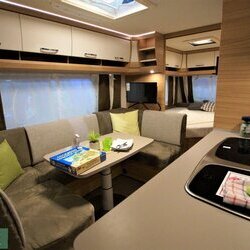 Dethleffs-Camper-560-FMK-02-interieur-2020-Witoma (6).JPG