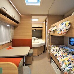 Dethleffs-Camper-730-FKR-02-interieur-2020-Witoma (6).JPG