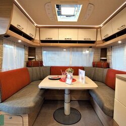 Dethleffs-Camper-730-FKR-02-interieur-2020-Witoma (8).JPG