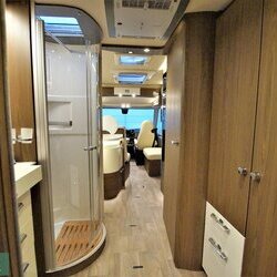 Hymer BML-i 790 binnenkant 4 (2).JPG