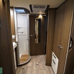 Hymer BML-i 790 binnenkant 4 (4).JPG