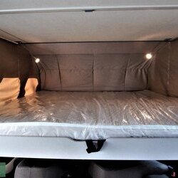 Hymer-Exsis-I-580-08-hefbed cabine (1).JPG