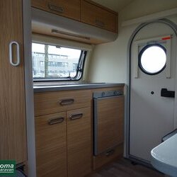 knaus-T@B320-metropolis-2020-witoma-interieur.JPG