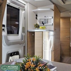 Knaus-Sudwind-500-UF-60years-Compovologrijs-02-interieur-2022-Witoma (29).JPG