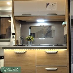 knaus-sudwind-580_QS-60years-campovologrijs-03-keuken-2022-witoma (1).JPG