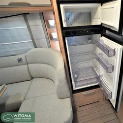 Knaus-sudwind-650-PXB-60years-03-keuken-2022-witoma (1).JPG