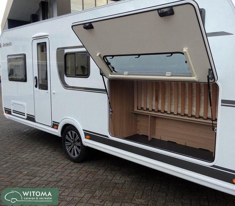 Dethleffs Aero 530 UP 2023 op show kinderkamer