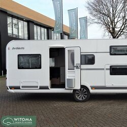 Dethleffs Aero 530 UP 2023 op show kinderkamer