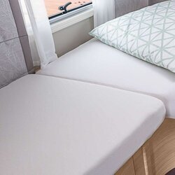 csm_ktg-knaus-2018-2019-vanti-plus-interieur-bett-full_eff0b9b8eb.jpg