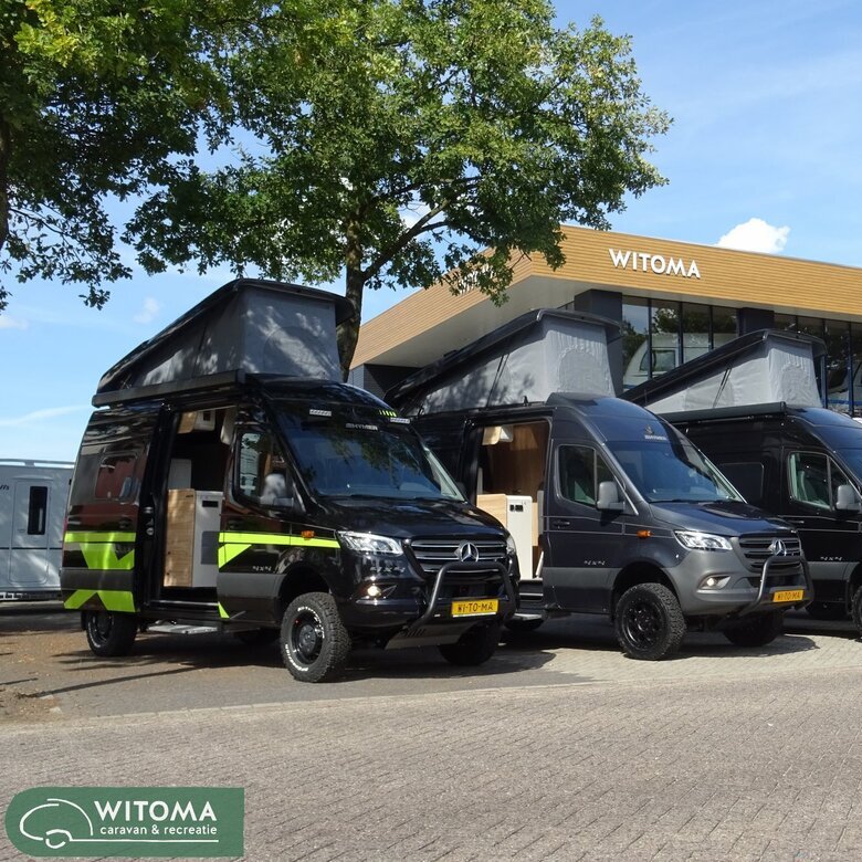 4x4 campers voor het pand.JPG