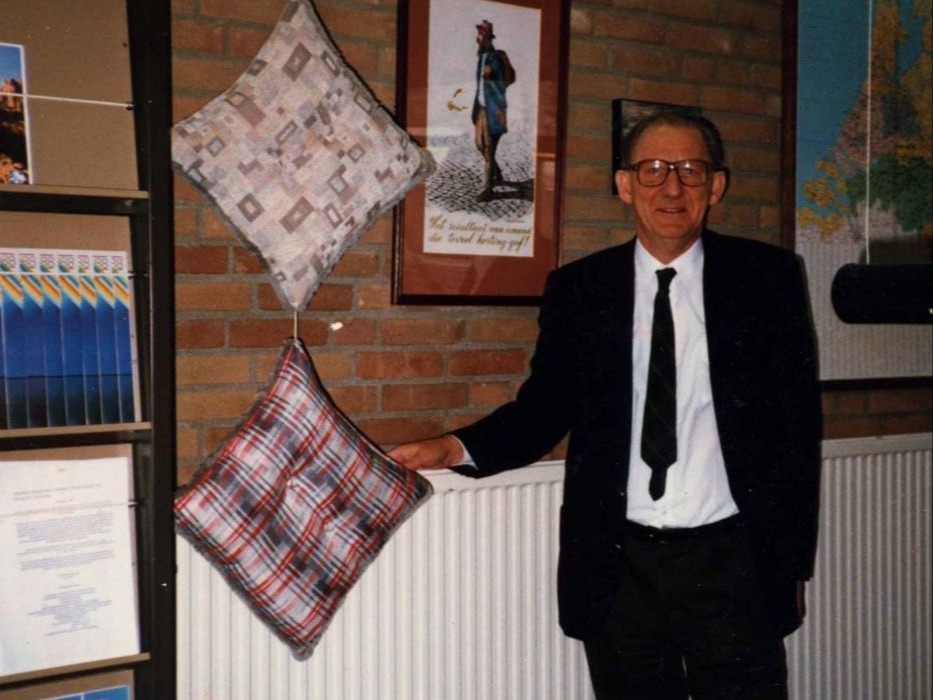 17709789801770974622Eriba Novaline Feeling 442 model 2026 keuken